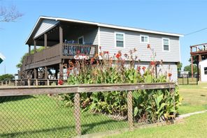 1270 County Road 202, Sargent, TX, 77414