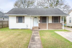 4859 Harrison, Groves, TX, 77619