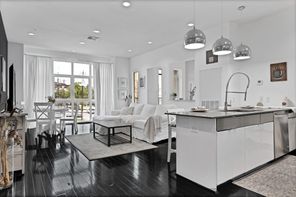 207 Pierce, Houston, TX, 77002