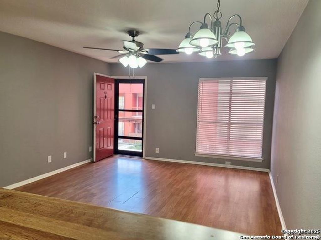 202 3243 Nacogdoches Unit 202  