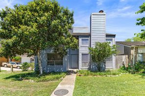 8712 Covent Garden St, Houston, TX, 77031