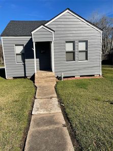 705 Cincinnati, Angleton, TX, 77515