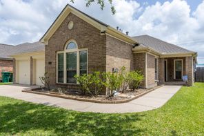 513 Reddingwood, La Marque, TX, 77568