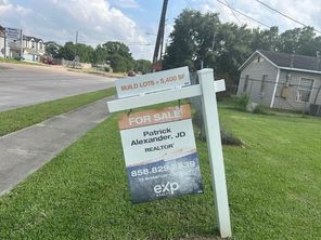 2011 Waco, Houston, TX, 77020