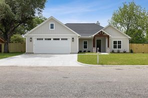 102 Tekla, Weimar, TX, 78962