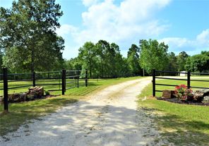 1814 Oakdale, Livingston, TX, 77351