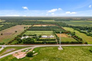  23111 FM 1462 Rd, Damon, TX 77430