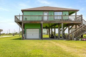 986 Tuna, Crystal Beach, TX, 77650
