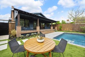 908 Beverly, Houston, TX, 77007