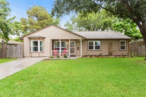 1518 14th, Texas City, TX, 77590