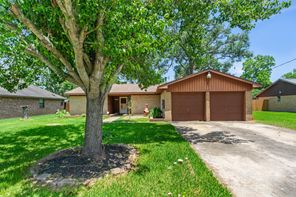 309 Nasturtium, Lake Jackson, TX, 77566