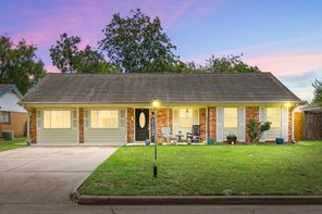 5834 Shurmard, Houston, TX, 77092