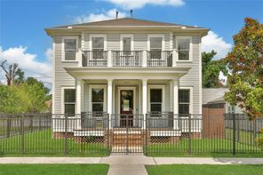 1001 Lawrence, Houston, TX, 77008