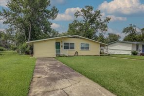 211 Magnolia, Lake Jackson, TX, 77566