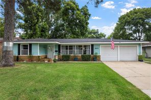 2801 John, La Marque, TX, 77568