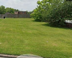 4810 Lingonberry, Houston, TX, 77033