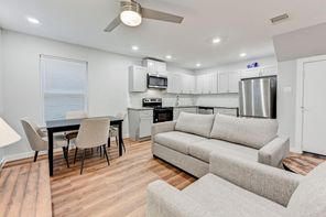 1017 North, Houston, TX, 77088