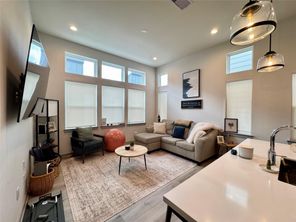 819 Emile, Houston, TX, 77020