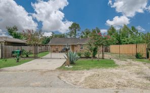 8002 Carolwood, Houston, TX, 77028