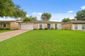 9903 Robin, La Porte, TX, 77571