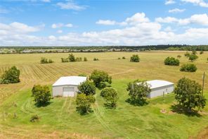  8802 Highway 35, Liverpool, TX 77577