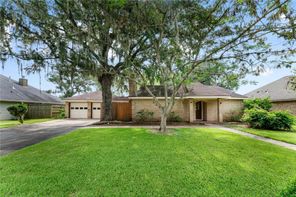 2254 Lake Forrest, West Columbia, TX, 77486