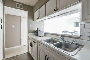 8529 Hearth, Houston, TX, 77054