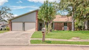 120 Anchusa, Lake Jackson, TX, 77566