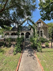 512 2nd, Conroe, TX 77301