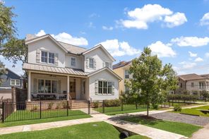 639 10th, Houston, TX, 77008