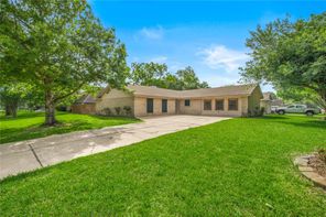 4915 Kentington, Alvin, TX, 77511