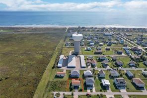 16507 John Davis, Jamaica Beach, TX, 77554