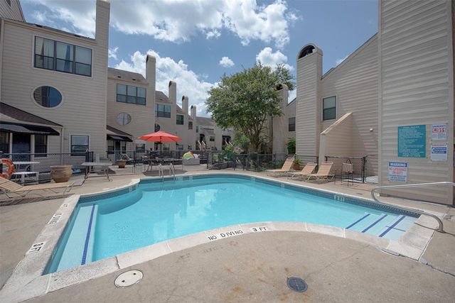 1140 Marina Bay Drive, Clear Lake Shores, TX, 77565