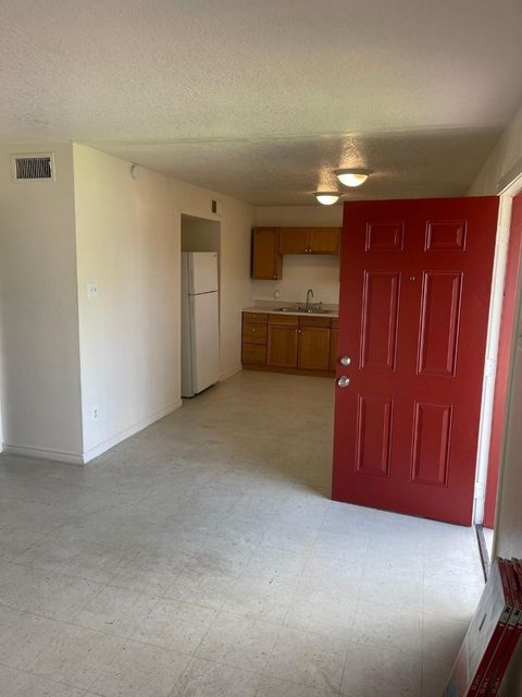 411 Tennessee, Houston, TX, 77029