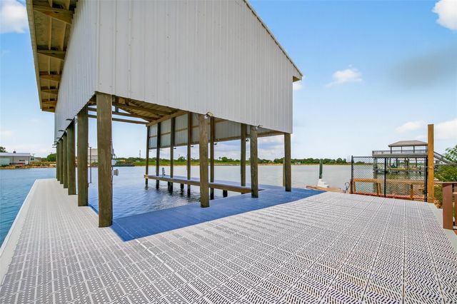 225 Front, Freeport, TX, 77541
