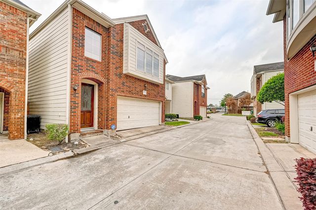 1772 Aden, Houston, TX, 77003