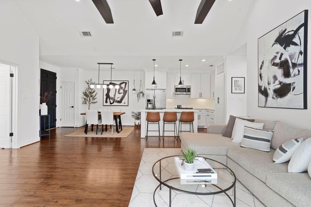 5200 Weslayan, Houston, TX, 77005