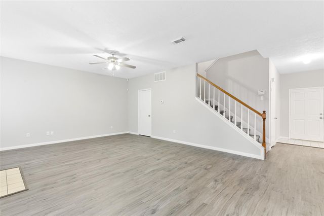 1502 Plumwood, Houston, TX, 77014