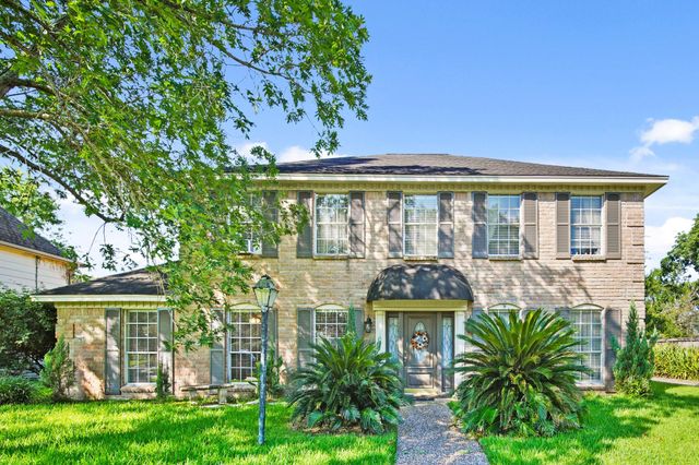 1007 Woodbank, Taylor Lake Village, TX, 77586