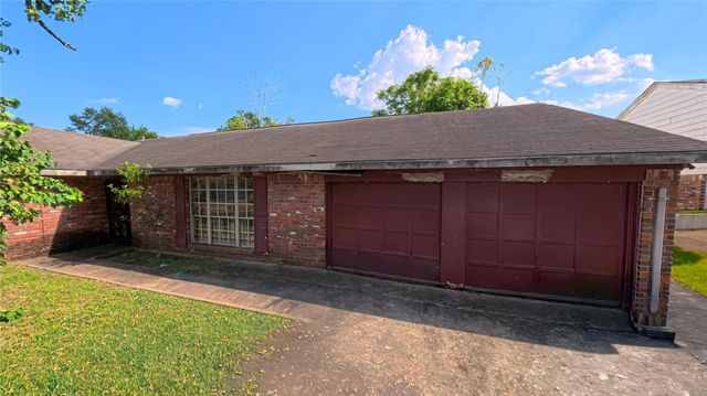 4311 Brookfield Dr