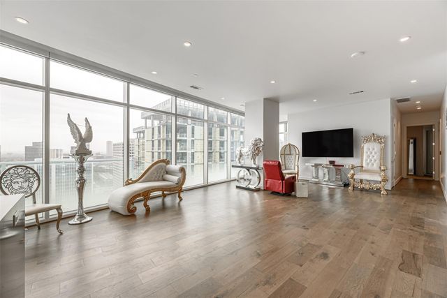 4521 San Felipe, Houston, TX, 77027