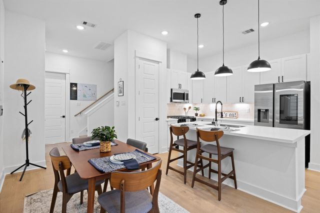 322 Neyland, Houston, TX, 77022