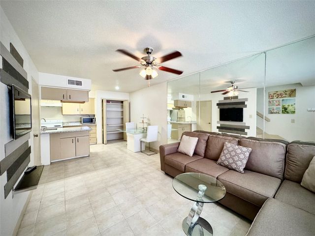 2110 Wilcrest, Houston, TX, 77042