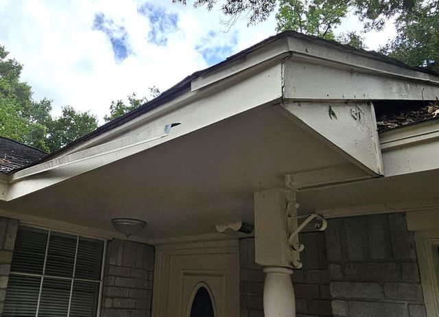 3303 Roaming Woods Ln