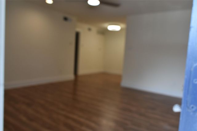 2350 Bering, Houston, TX, 77057