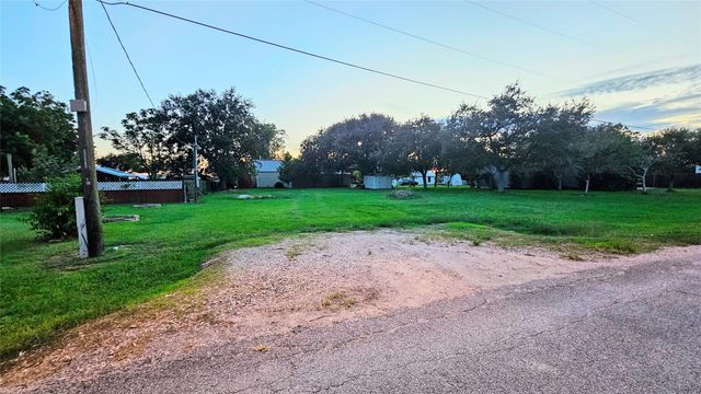 3616 Mable, Bayview, TX, 77518