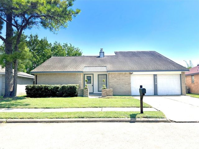 9219 Benchley, Houston, TX, 77099