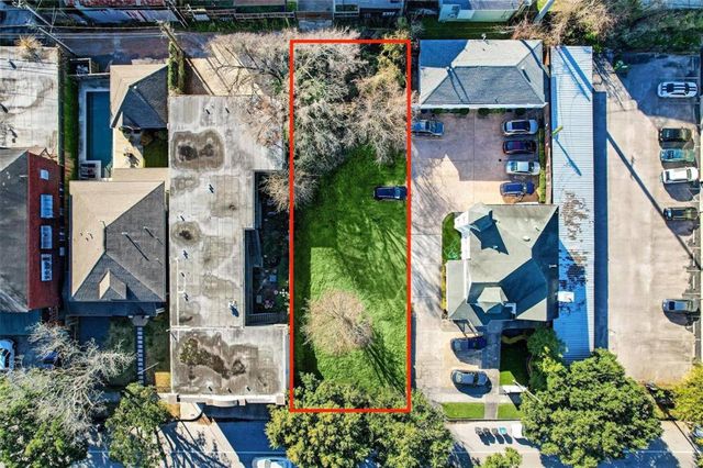 809 Heights Blvd, Houston, TX 77007