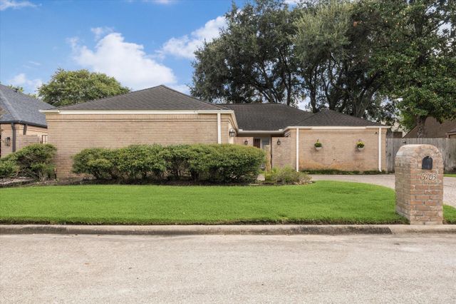 15703 Whitewater, Houston, TX, 77079