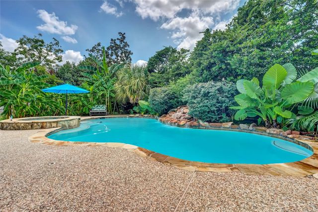 2202 Town Oaks, Houston, TX, 77062